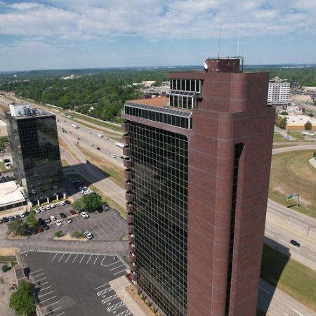 Aparthotel Reese Tower à Tulsa Extérieur photo