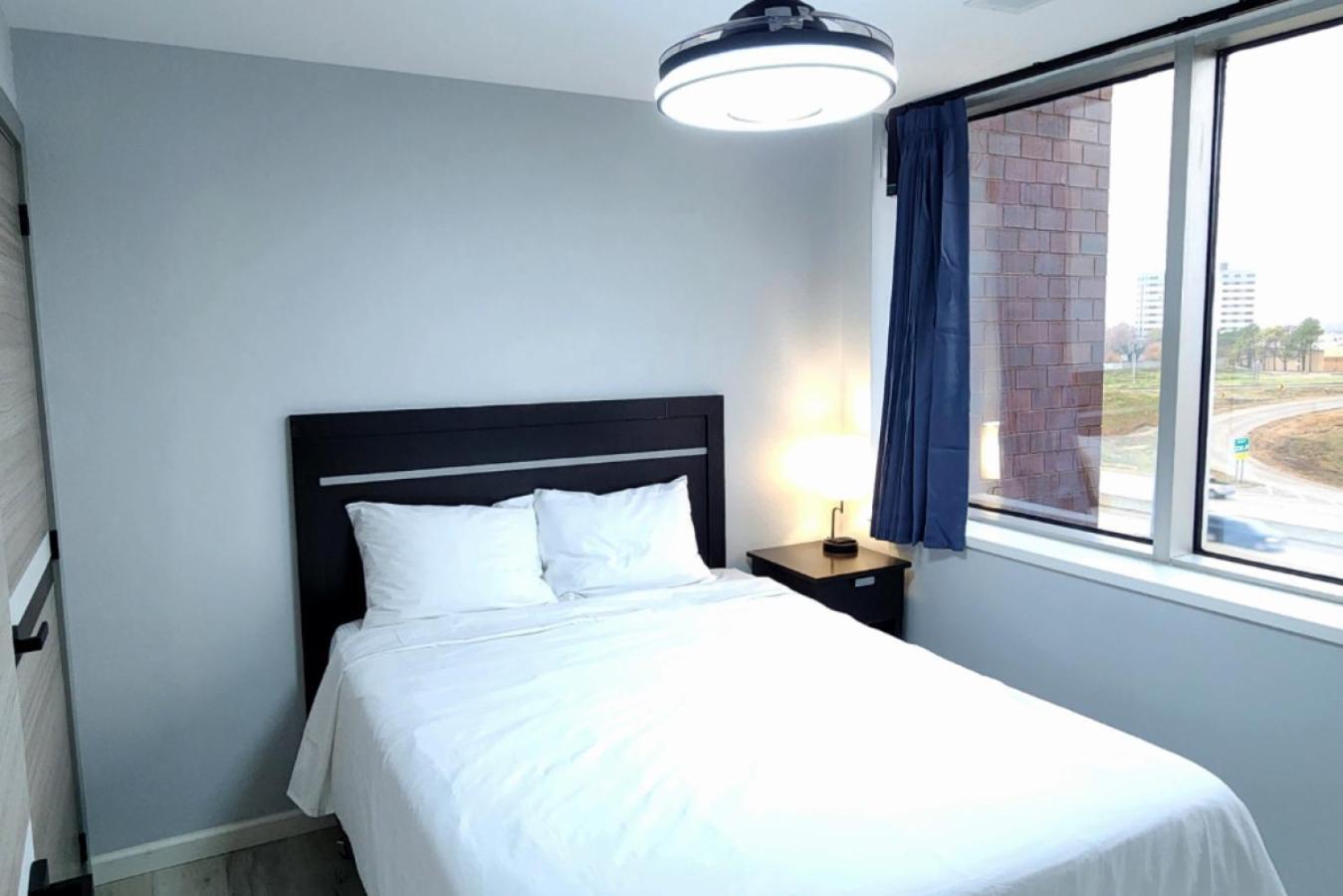 Aparthotel Reese Tower à Tulsa Extérieur photo
